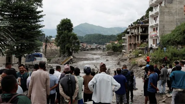 नेपाल की बाढ़ में तबाह हुआ 260 साल पुराना हिमालयी कॉरिडोर, भारत-चीन और तिब्बत के बीच था अहम व्यापार मार्ग नेपाल की बाढ़ में तबाह हुआ 260 साल पुराना हिमालयी कॉरिडोर, भारत-चीन और तिब्बत के बीच था अहम व्यापार मार्ग