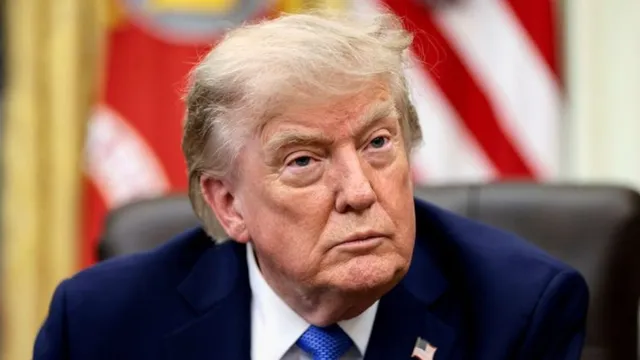 Trump का बड़ा ऐलान: वेनेजुएला के 65 अरब बैरल तेल पर अमेरिका का बहुमत नियंत्रण, बताया ‘इतिहास की सबसे बड़ी डील’ Trump का बड़ा ऐलान: वेनेजुएला के 65 अरब बैरल तेल पर अमेरिका का बहुमत नियंत्रण, बताया ‘इतिहास की सबसे बड़ी डील’