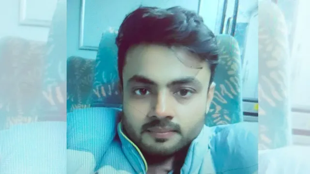 आगरा में चलती ट्रेन में चढ़ने की कोशिश में रेलवे के JE के दोनों पैर कटे, 10 मिनट तड़पते रहे; मौत आगरा में चलती ट्रेन में चढ़ने की कोशिश में रेलवे के JE के दोनों पैर कटे, 10 मिनट तड़पते रहे; मौत