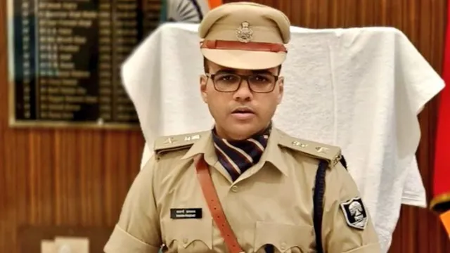 पूर्वी चंपारण में हत्या व चोरी के आरोपित मो. असलम पर 10 हजार का इनाम घोषित पूर्वी चंपारण में हत्या व चोरी के आरोपित मो. असलम पर 10 हजार का इनाम घोषित
